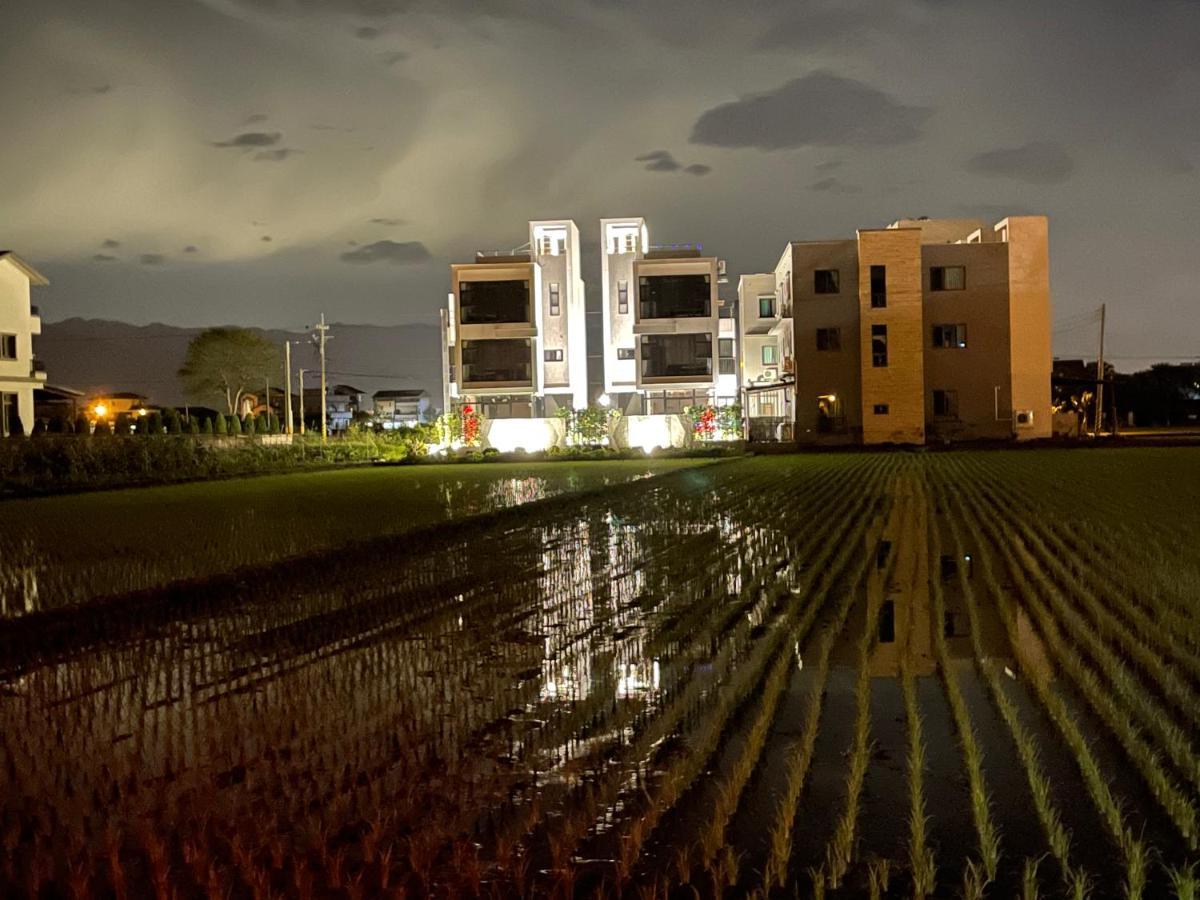 方興top會館 全新包棟電梯民宿 ซานซิง ภายนอก รูปภาพ