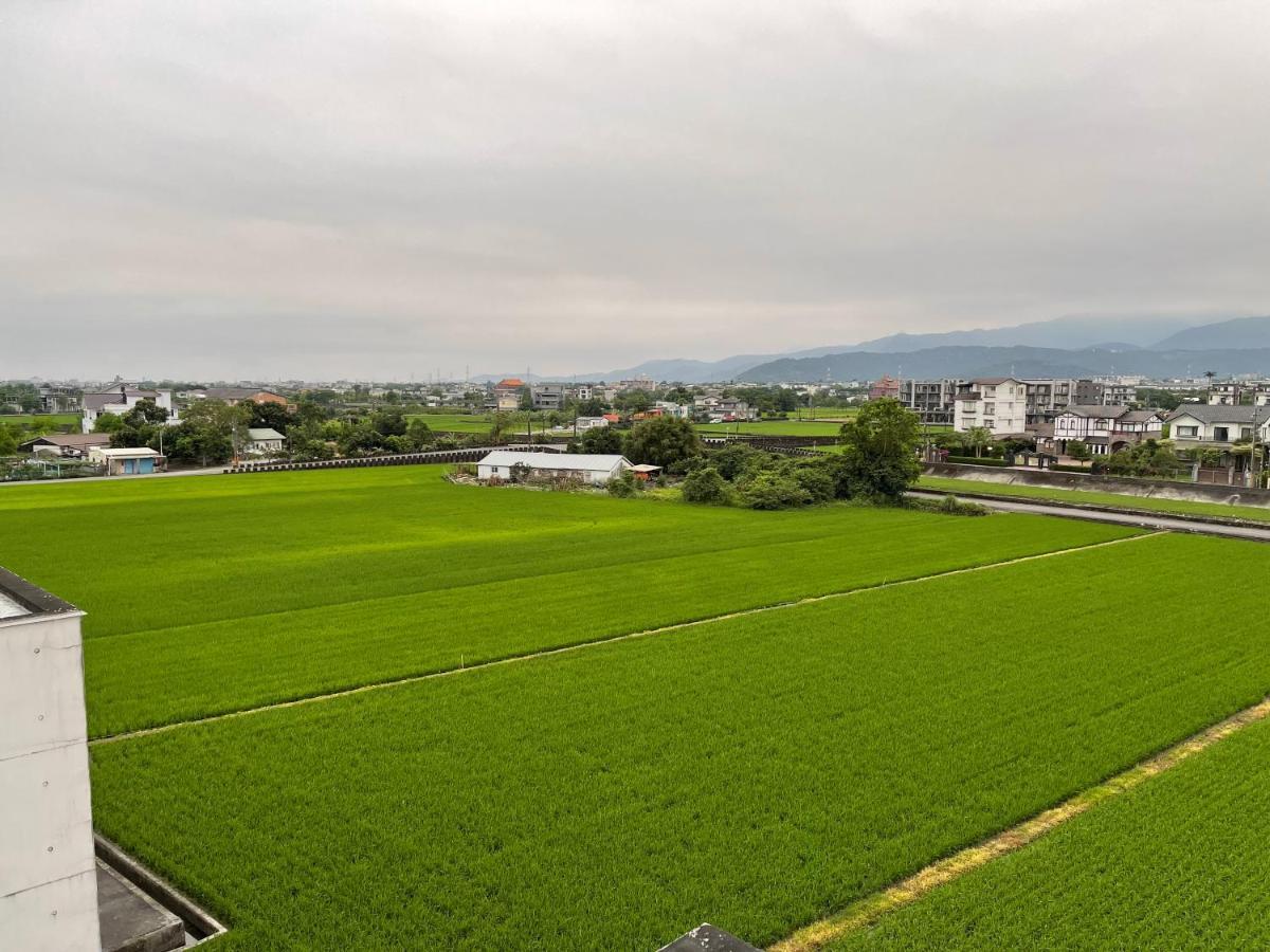 方興top會館 全新包棟電梯民宿 ซานซิง ภายนอก รูปภาพ