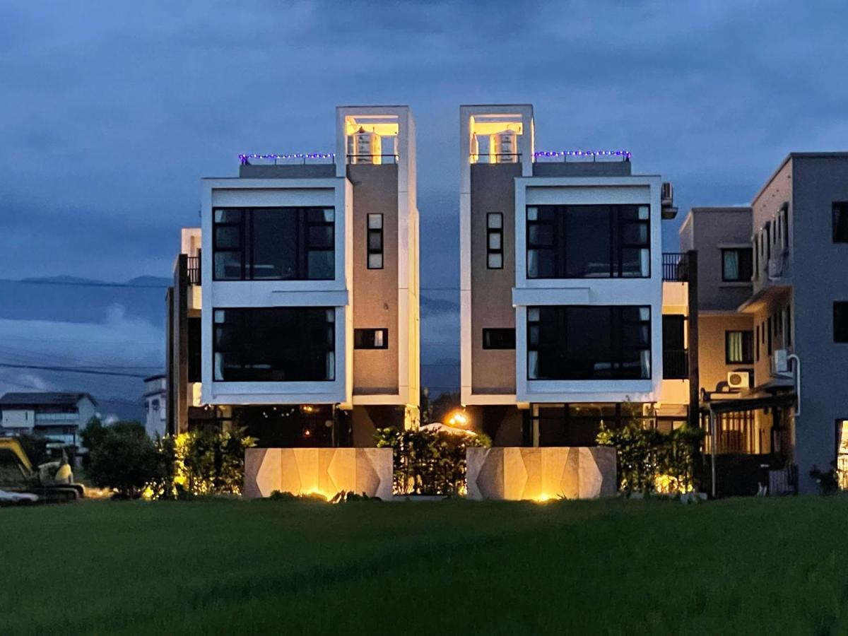方興top會館 全新包棟電梯民宿 ซานซิง ภายนอก รูปภาพ